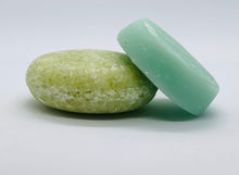 Load image into Gallery viewer, Coconut Lime Shampoo + Conditioner Bar Set