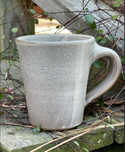 Load image into Gallery viewer, Traditional Pottery Mug