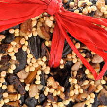 Load image into Gallery viewer, Mini Birdseed Heart