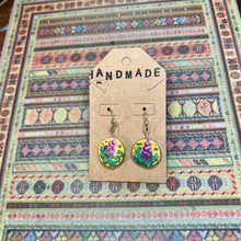 Load image into Gallery viewer, Purple Flowers Clay Earrings