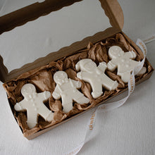 Load image into Gallery viewer, Gingerbread Family Candle Set