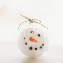 Load image into Gallery viewer, Hanpainted Snowman Bath Bomb
