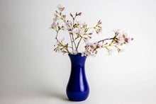 Load image into Gallery viewer, Ceramic American Blue Vase