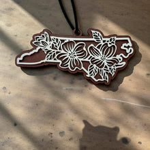 Load image into Gallery viewer, North Carolina State Flower Ornament