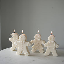 Load image into Gallery viewer, Gingerbread Family Candle Set