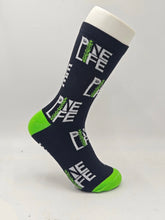 Load image into Gallery viewer, Pine Life Socks