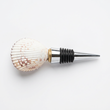 Load image into Gallery viewer, Scallop Wine Stopper