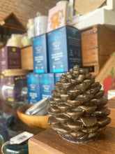 Load image into Gallery viewer, Pinecone Soap