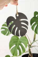 Load image into Gallery viewer, Metal Monstera Tree Ornament