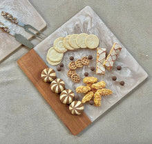 Load image into Gallery viewer, Resin &amp; Wood Cheese Board