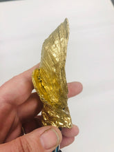 Load image into Gallery viewer, Oyster Shell Wine Stopper