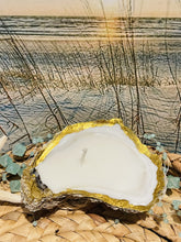 Load image into Gallery viewer, 3-Piece Oyster Shell Candle Gift Set
